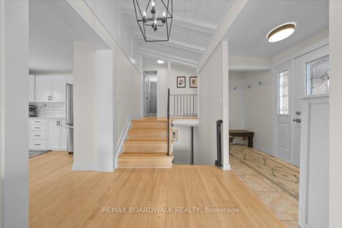 Photo 3 at 373 Hatfield Crescent, Bilberry Creek/Queenswood Heights, Orleans