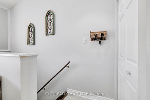 Photo 3 at 2 - 1238 Marenger Street, Convent Glen South, Orleans