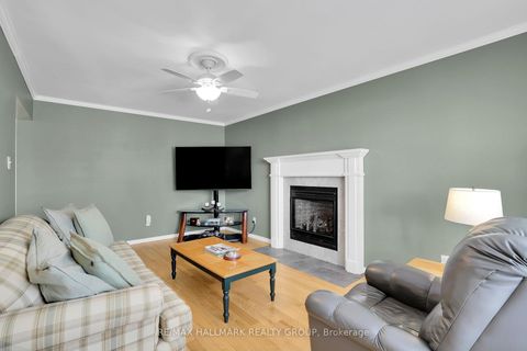 Photo 16 at 1589 Champneuf Drive, Chateauneuf, Orleans