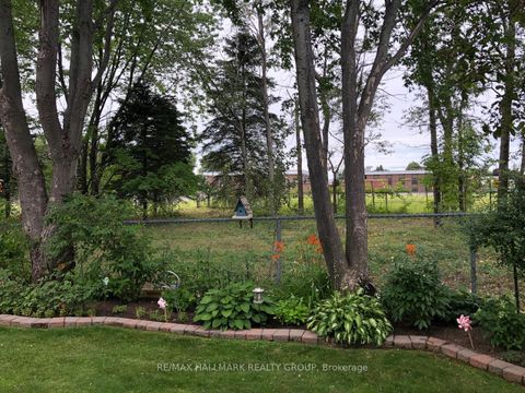 Photo 38 at 1589 Champneuf Drive, Chateauneuf, Orleans