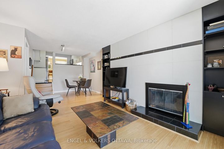 Photo 25 at 113 Benlea Drive, Nepean (Tanglewood), Ottawa