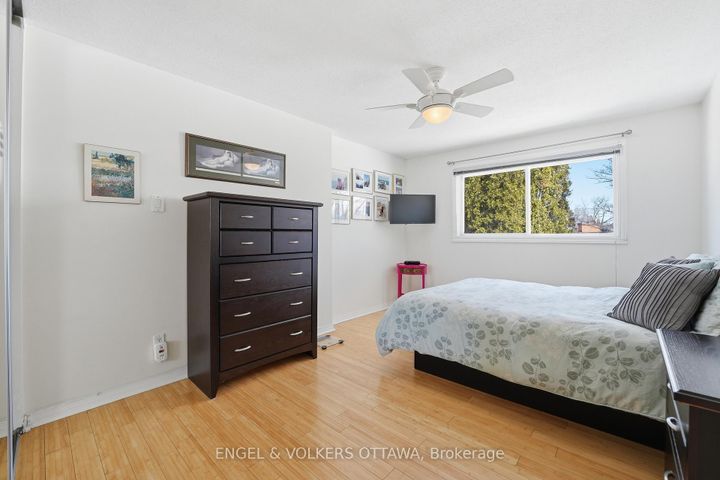 Photo 29 at 113 Benlea Drive, Nepean (Tanglewood), Ottawa