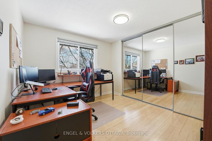 Photo 31 at 113 Benlea Drive, Nepean (Tanglewood), Ottawa