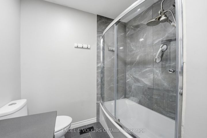 Photo 36 at 113 Benlea Drive, Nepean (Tanglewood), Ottawa