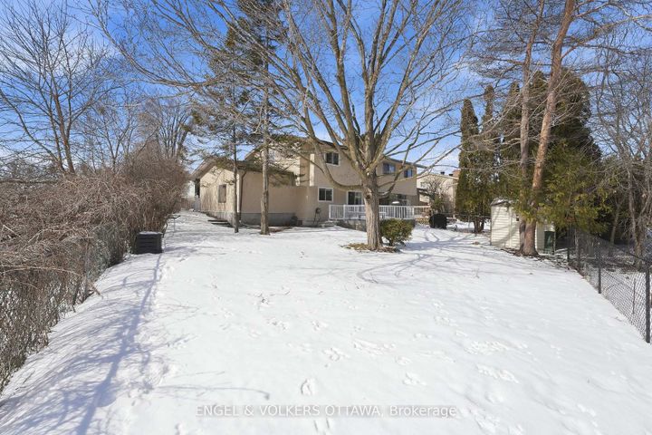 Photo 41 at 113 Benlea Drive, Nepean (Tanglewood), Ottawa