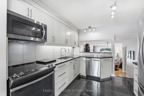 Photo 16 at 113 Benlea Drive, Nepean (Tanglewood), Ottawa