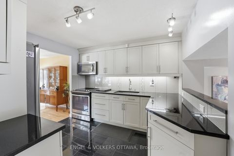 Photo 18 at 113 Benlea Drive, Nepean (Tanglewood), Ottawa