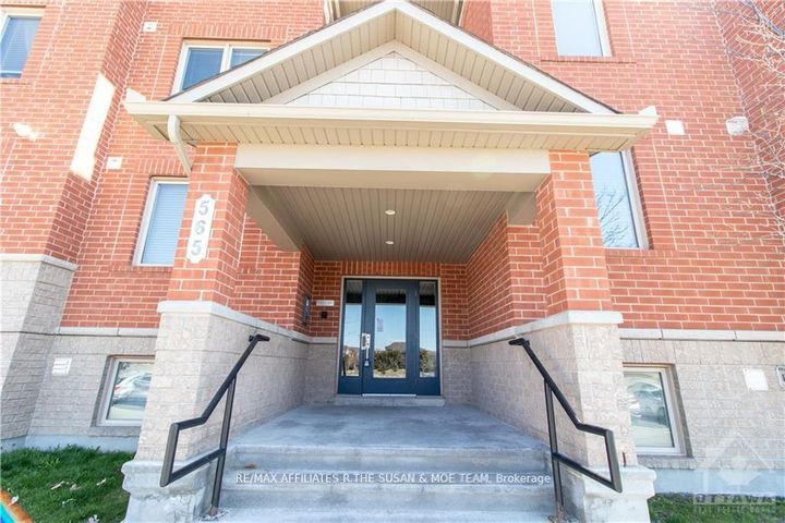 Photo 1 at 8 - 565 Stonefield Private, Nepean (Barrhaven East), Ottawa
