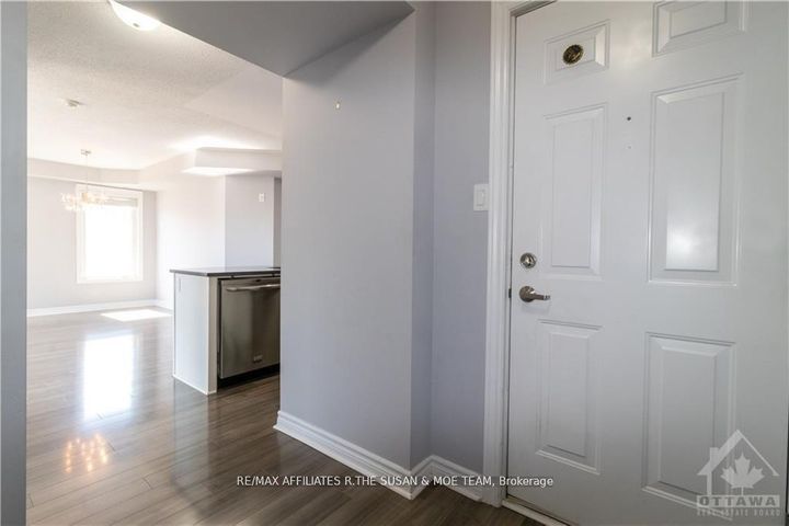 Photo 3 at 8 - 565 Stonefield Private, Nepean (Barrhaven East), Ottawa