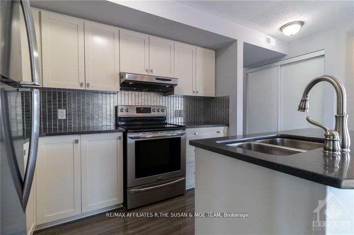 Photo 6 at 8 - 565 Stonefield Private, Nepean (Barrhaven East), Ottawa