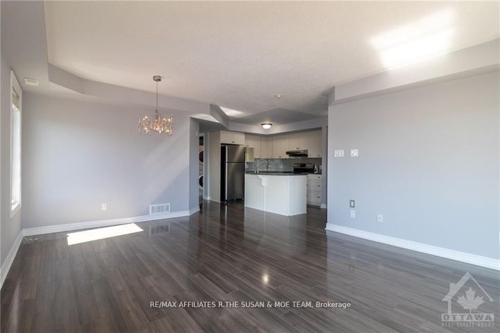 Photo 9 at 8 - 565 Stonefield Private, Nepean (Barrhaven East), Ottawa