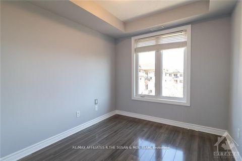 Photo 12 at 8 - 565 Stonefield Private, Nepean (Barrhaven East), Ottawa