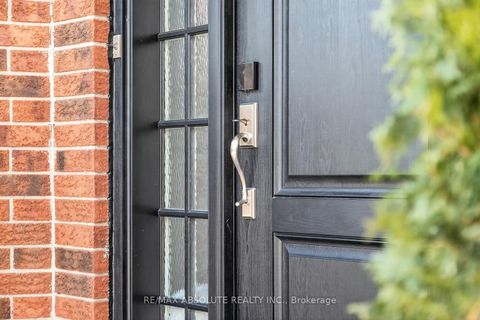 Photo 2 at 149 Lanigan Crescent, Stittsville (Central), Stittsville