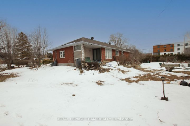 Photo 8 at 45 Capilano Drive, Nepean (City View/Skyline/Fisher Heights/Parkwood Hills), Ottawa