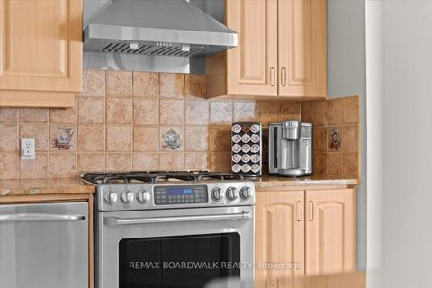 Photo 12 at 6355 Sablewood Place, Chapel Hill, Orleans