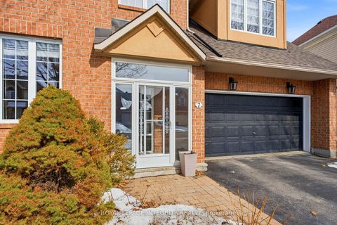 Photo 2 at 7 Len Lunney Crescent, Nepean (Barrhaven East), Ottawa