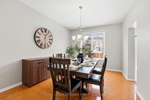 Photo 7 at 7 Len Lunney Crescent, Nepean (Barrhaven East), Ottawa