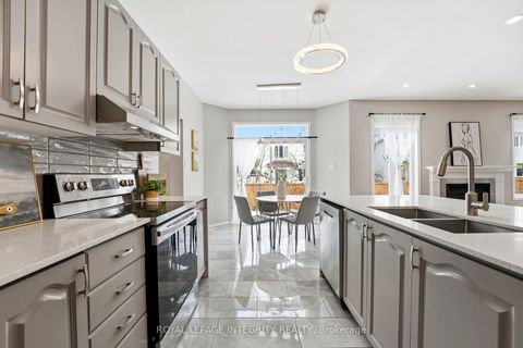 Photo 9 at 7 Len Lunney Crescent, Nepean (Barrhaven East), Ottawa