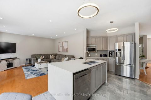Photo 12 at 7 Len Lunney Crescent, Nepean (Barrhaven East), Ottawa