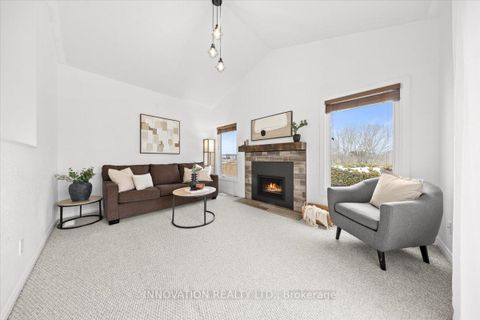 Photo 10 at 30 Fernbrook Place, Emerald Meadows/Trailwest, Kanata