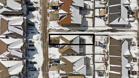 Photo 1 at 630 Moorpark Avenue, Emerald Meadows/Trailwest, Kanata