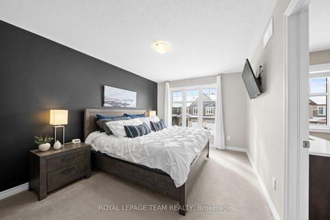 Photo 23 at 630 Moorpark Avenue, Emerald Meadows/Trailwest, Kanata