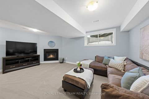 Photo 38 at 630 Moorpark Avenue, Emerald Meadows/Trailwest, Kanata