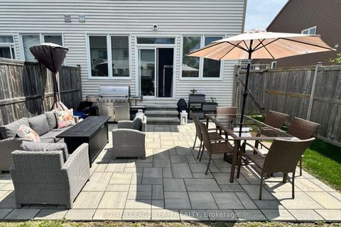 Photo 41 at 630 Moorpark Avenue, Emerald Meadows/Trailwest, Kanata