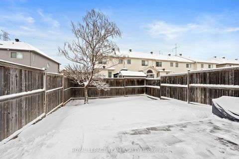 Photo 46 at 630 Moorpark Avenue, Emerald Meadows/Trailwest, Kanata