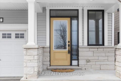 Photo 2 at 217 Hibernian Walk, Emerald Meadows/Trailwest, Kanata