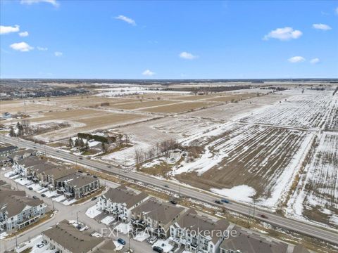 Photo 39 at 217 Hibernian Walk, Emerald Meadows/Trailwest, Kanata