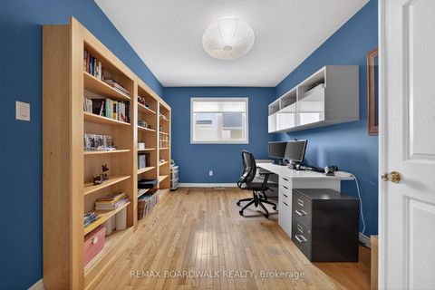 Photo 10 at 85 Woliston Crescent, Morgan's Grant/South March, Kanata