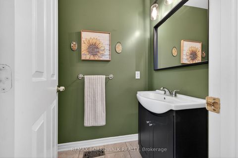 Photo 20 at 85 Woliston Crescent, Morgan's Grant/South March, Kanata