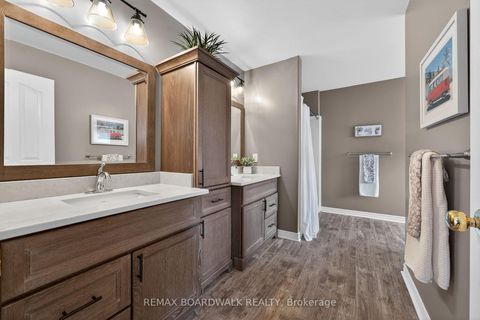 Photo 25 at 85 Woliston Crescent, Morgan's Grant/South March, Kanata