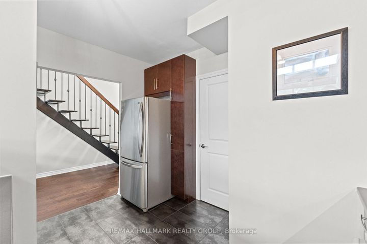 Photo 5 at 206 - 500 Claridge Drive, Nepean (Longfields), Ottawa
