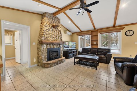 Photo 23 at 8 New Street, Rideau Lakes (Newboro) Twp, Rideau Lakes