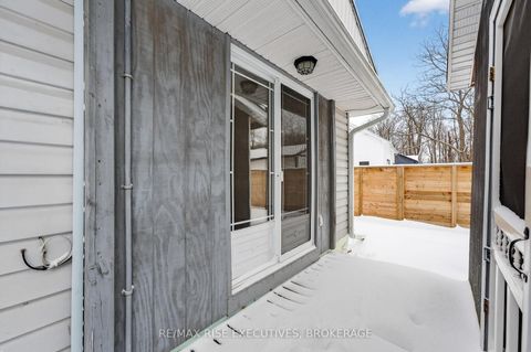 Photo 33 at 8 New Street, Rideau Lakes (Newboro) Twp, Rideau Lakes