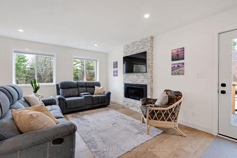 Photo 11 at 946 French Line Road, Lanark Highlands (Darling) Twp, Lanark Highlands