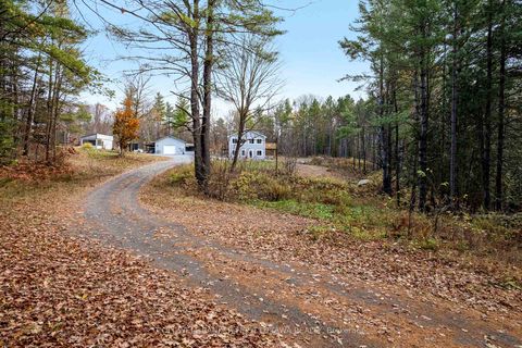 Photo 31 at 946 French Line Road, Lanark Highlands (Darling) Twp, Lanark Highlands