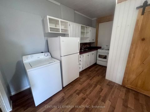 Photo 10 at 164 Chambers Street, SMITHS FALLS, Smiths Falls