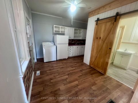 Photo 12 at 164 Chambers Street, SMITHS FALLS, Smiths Falls