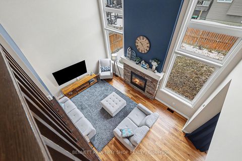 Photo 14 at 146 Tapadero Avenue, Emerald Meadows/Trailwest, Kanata