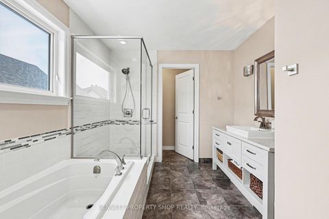 Photo 18 at 146 Tapadero Avenue, Emerald Meadows/Trailwest, Kanata
