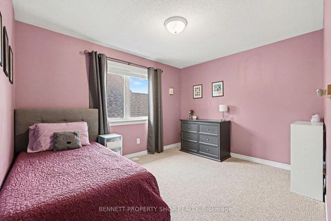 Photo 21 at 146 Tapadero Avenue, Emerald Meadows/Trailwest, Kanata