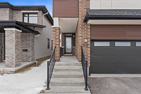 Photo 2 at 539 Honeylocust Avenue, Emerald Meadows/Trailwest, Kanata