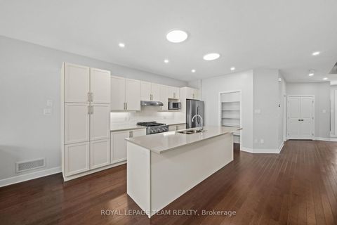 Photo 8 at 539 Honeylocust Avenue, Emerald Meadows/Trailwest, Kanata