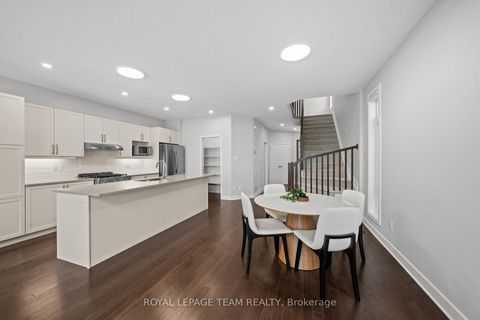 Photo 9 at 539 Honeylocust Avenue, Emerald Meadows/Trailwest, Kanata