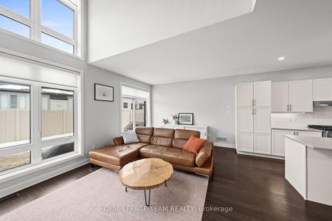 Photo 14 at 539 Honeylocust Avenue, Emerald Meadows/Trailwest, Kanata