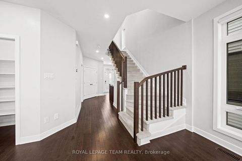 Photo 18 at 539 Honeylocust Avenue, Emerald Meadows/Trailwest, Kanata