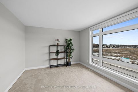 Photo 22 at 539 Honeylocust Avenue, Emerald Meadows/Trailwest, Kanata